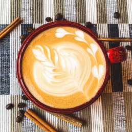 咖啡小课堂 | 咖啡拉花用什么奶比较好？